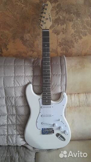 Электрогитара Denn ST100 WH