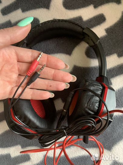 Наушники aчтесн bloody