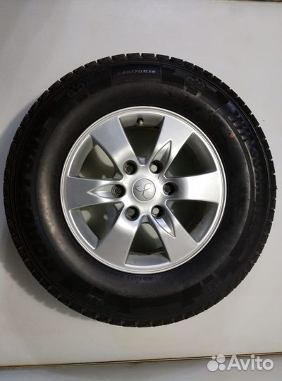 Колеса 245 70 16 Roadstone WinGuard Ice Suv