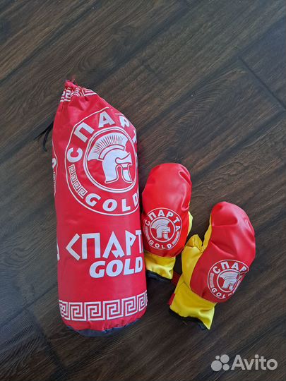 Груша и перчатки для бокса (детские)