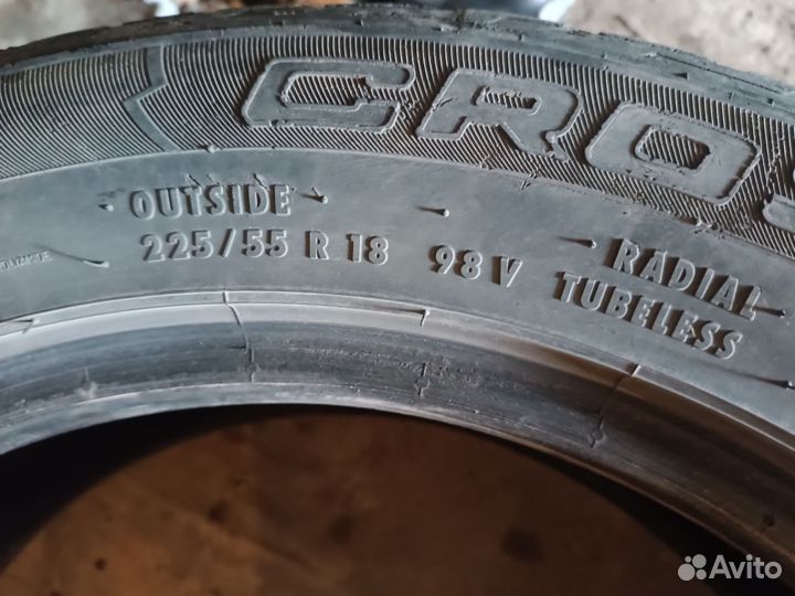 Continental CrossContact UHP 225/55 R18 98V