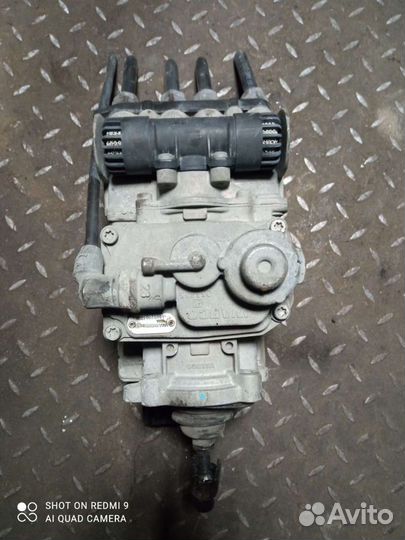 Главный тормозной кран iveco