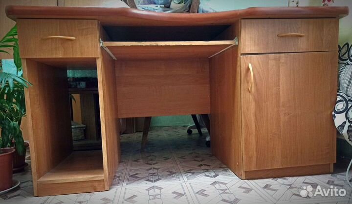 Компьютерный стол б/у