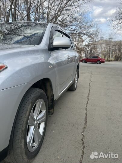 Toyota Highlander 3.5 AT, 2012, 126 000 км