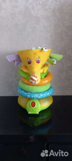 Светомузыкальная пирамидка Tiny Love