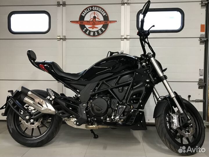 Benelli 502 Cruiser
