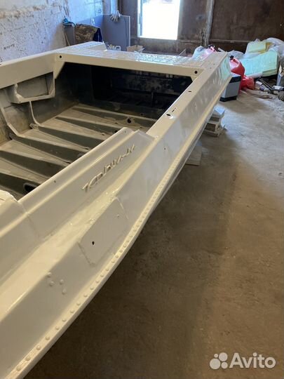 Лодка Крым м