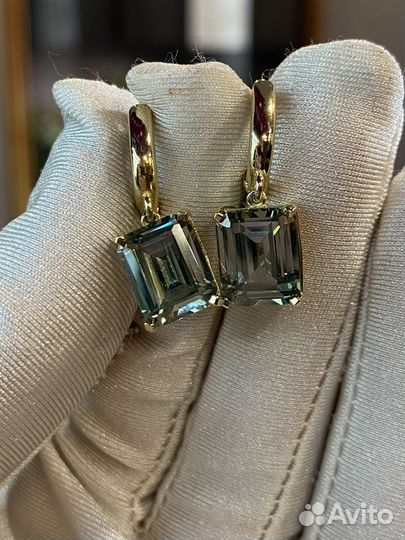 Золотые серьги