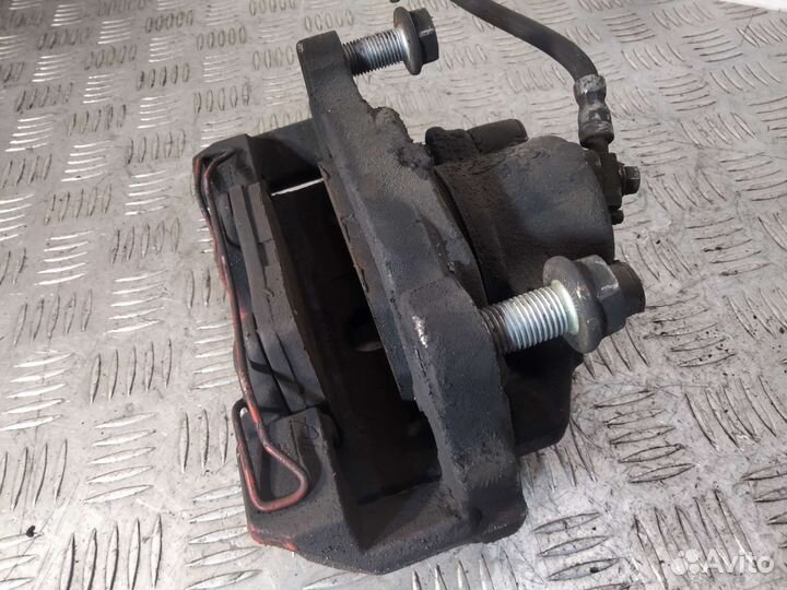 Суппорт передний левый Volkswagen Golf V 2.0