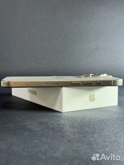 iPhone 15 Pro, 128 ГБ
