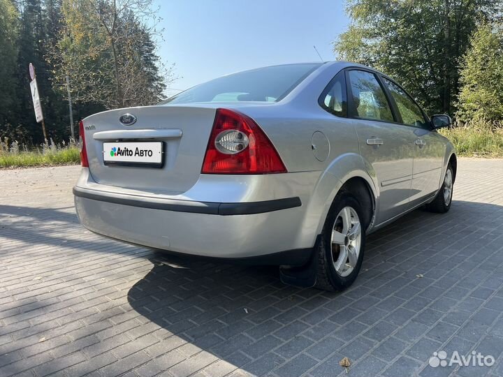 Ford Focus 1.6 МТ, 2006, 266 000 км