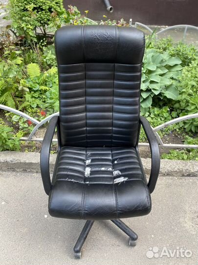 Офисное компьютерное кресло Атлант