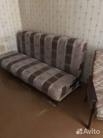 Диван, кровати, шкаф, комод, стенка