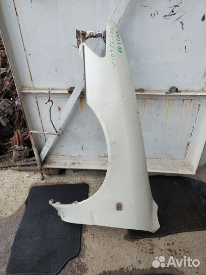 Крыло левое Toyota Carina ED 1994-1998г