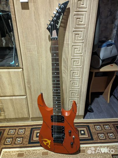 Электрогитара