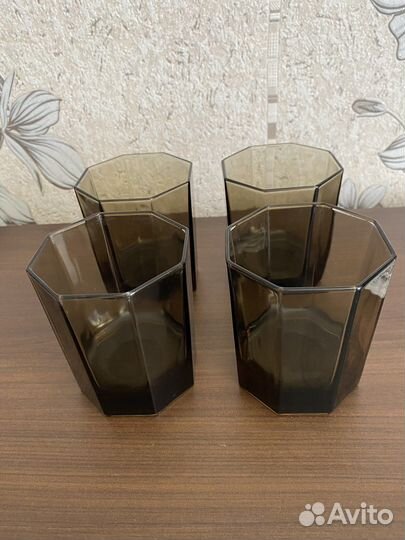 Бокалы разные, кружки, стаканы