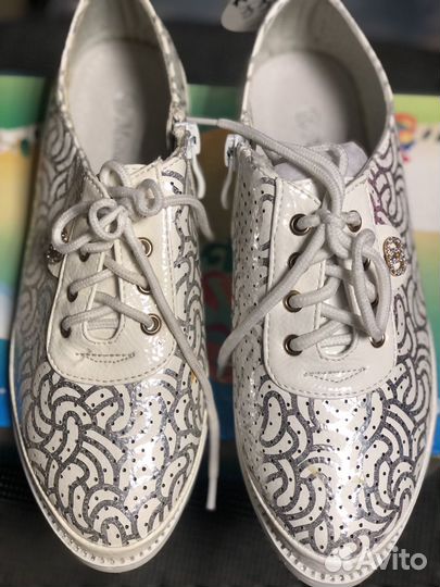Туфли летние новые