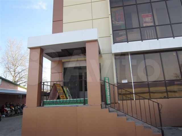 Торговая площадь 1 678,3 м²