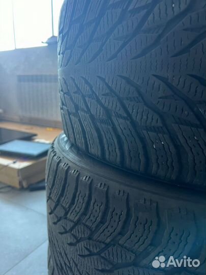 Nokian Tyres Hakkapeliitta R3 SUV 295/40 R21 28G