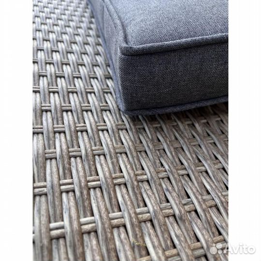 Комплект садовой мебели из ротанга