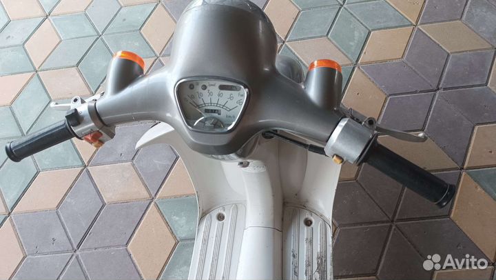 Скутер Honda giorno