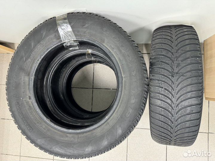 Goodyear UltraGrip Ice+ 215/65 R16 98T