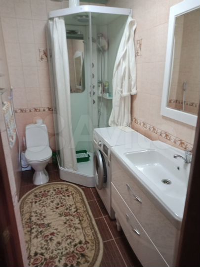 2-к. квартира, 65 м², 4/4 эт.