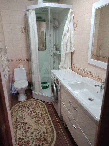 2-к. квартира, 65 м², 4/4 эт.