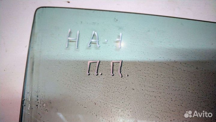 Стекло переднее правое Honda accord 7