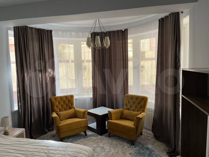 2-к. квартира, 66 м², 1/5 эт.