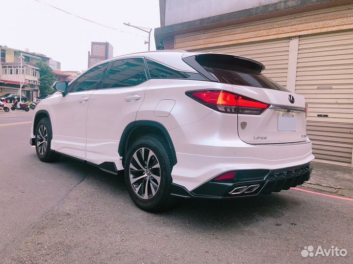 Lexus RX 2019+ Диффузор заднего бампера Wald M3VS8