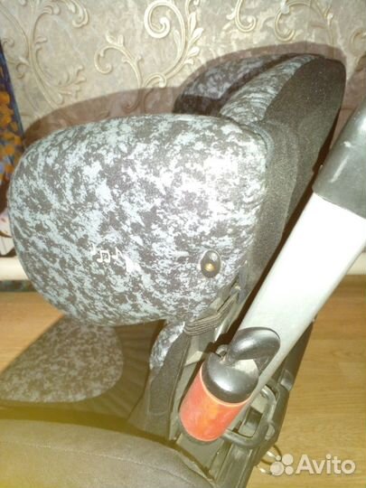 Автокресло recaro