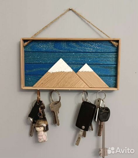 Ключница настенная из дерева