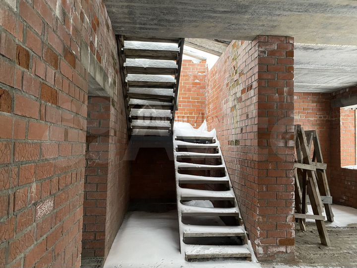 Дом 100 м² на участке 9,5 сот.