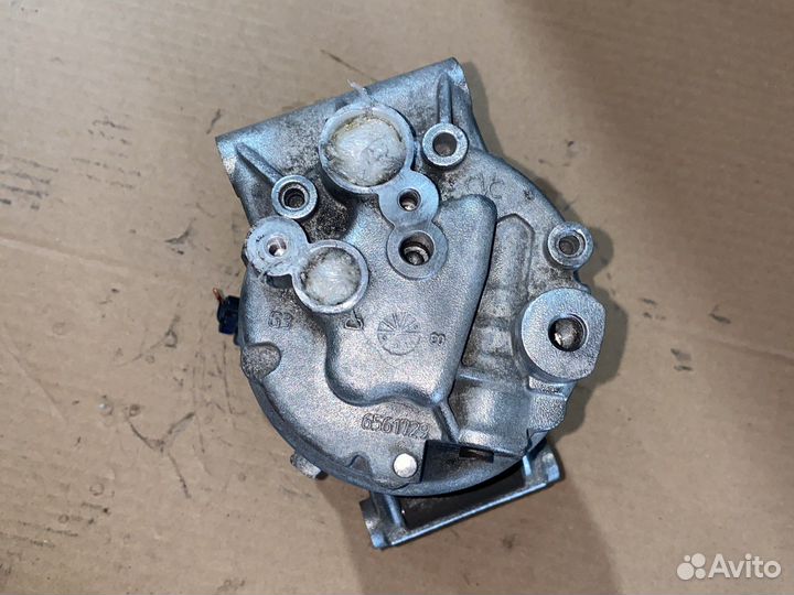 Клмпрессор кондиционера Renault 1.9dci F9Q