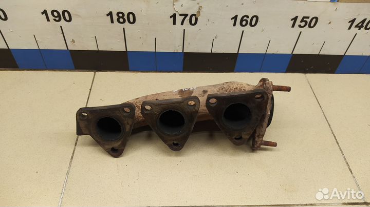 Коллектор выпускной A6 C6,4F 2005-2011