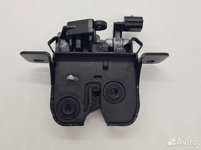 Замок багажника Renault Duster Рено Дастер