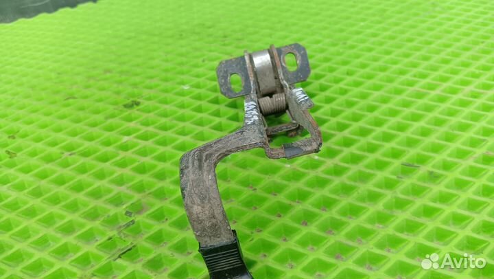 Ручка открывания капота Audi 80 (B3) /90 (B2)