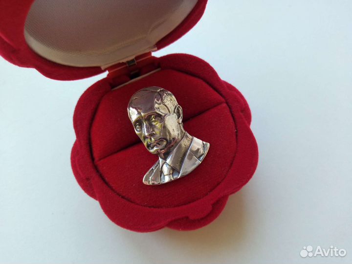 Знак, значок серебро 925. Путин В.В