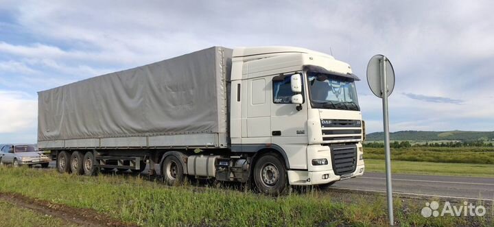 DAF FT XF 105.460 с полуприцепом, 2011