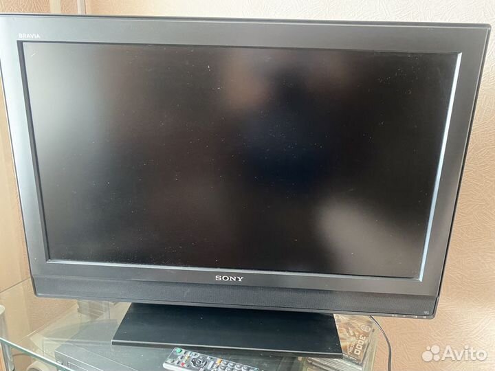 Телевизор б/у sony bravia, диагональ 82 (KDL-32U30