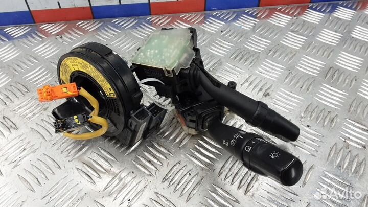 Переключатель поворотов подрулевой Toyota Corolla