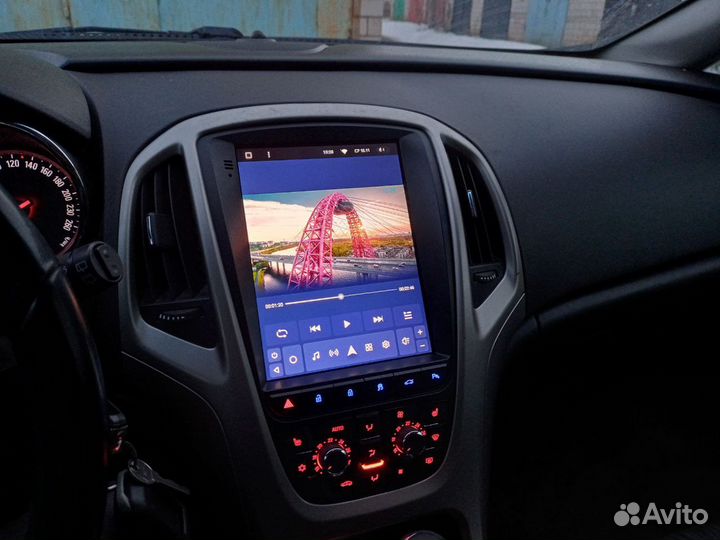 Магнитола Opel Astra J, есть Teyes