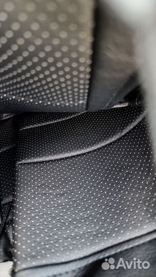 Автомобильные чехлы из экокожи Митсубиси Аутлендер