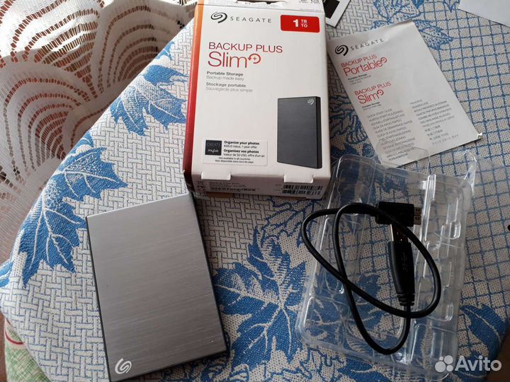 Внешний жесткий диск Seagate Slim 1TB