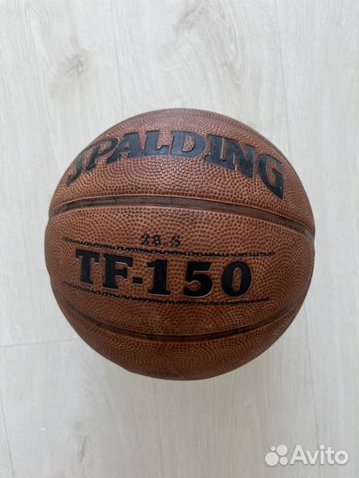 Баскетбольный мяч