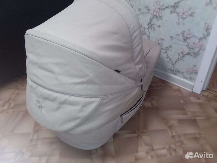 Люлька от коляски Roan Rialto