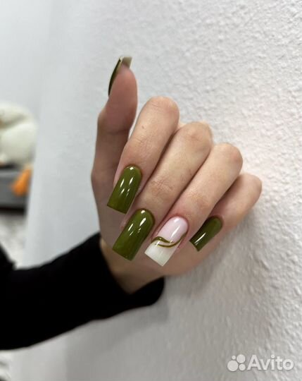 Маникюр- педикюр