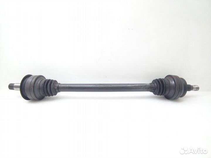 Полуось (привод) задний левый Mercedes-Benz