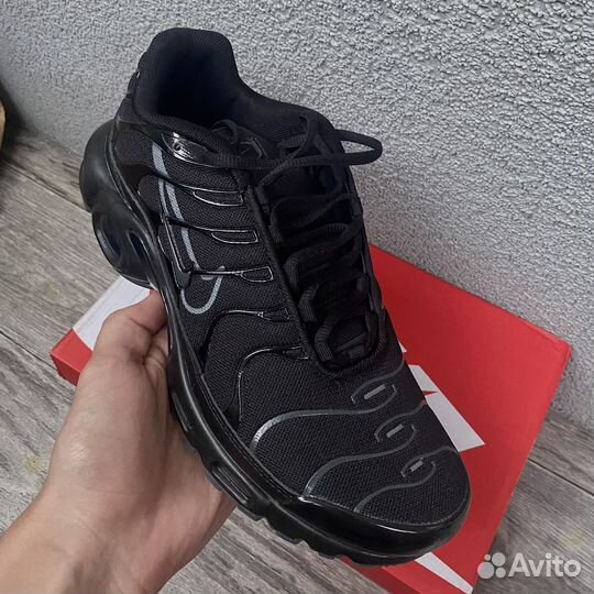 Кроссовки мужские nike air max plus